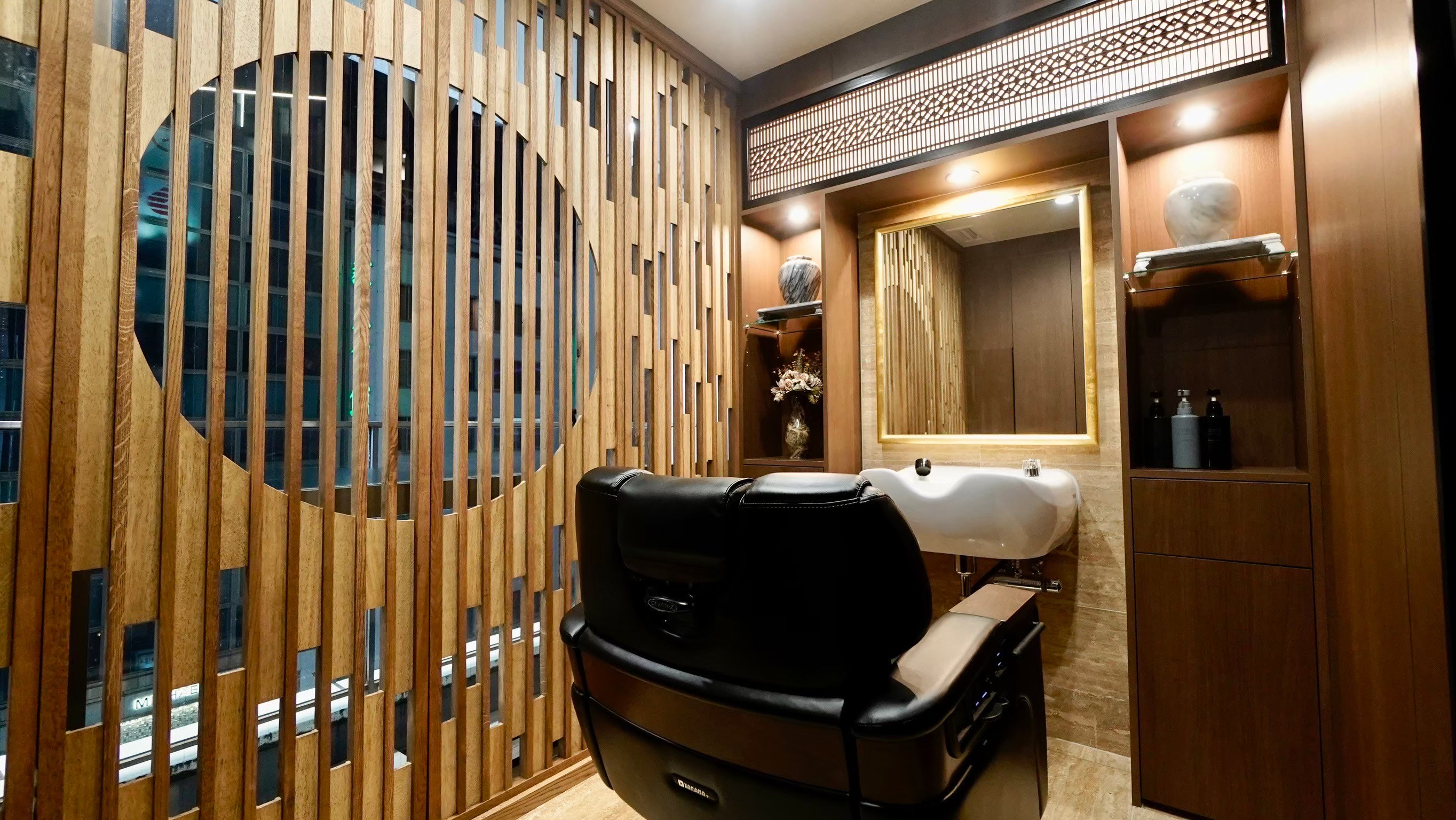 PREMIUM BARBER銀座店