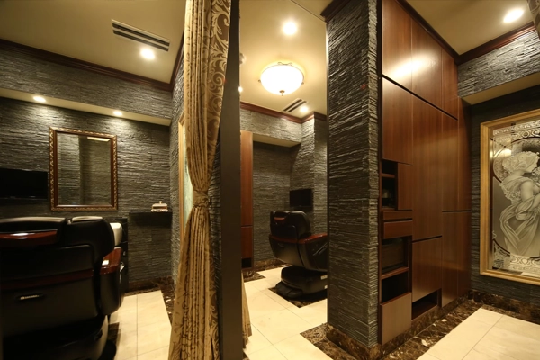 PREMIUM BARBER新宿店