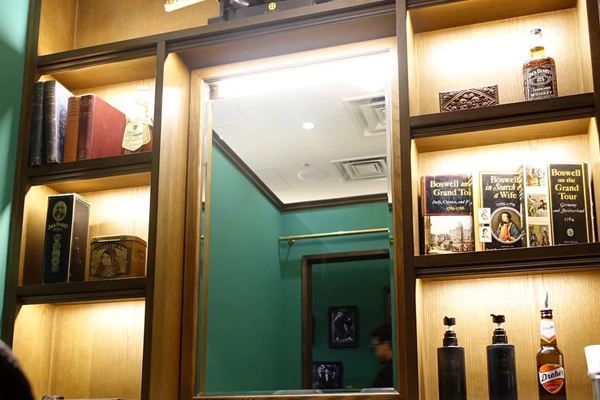 ヒロ銀座丸の内店