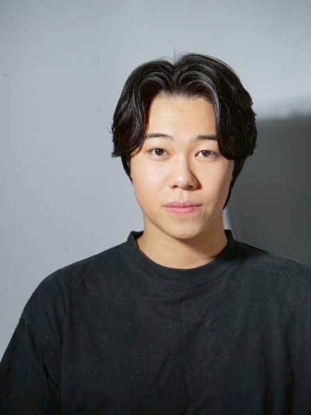 センターパート初心者必見！似合う顔型・髪質・整髪料は？