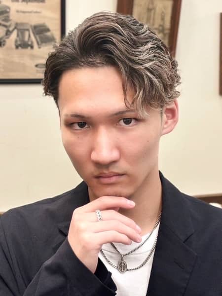 reverse short × business hair
