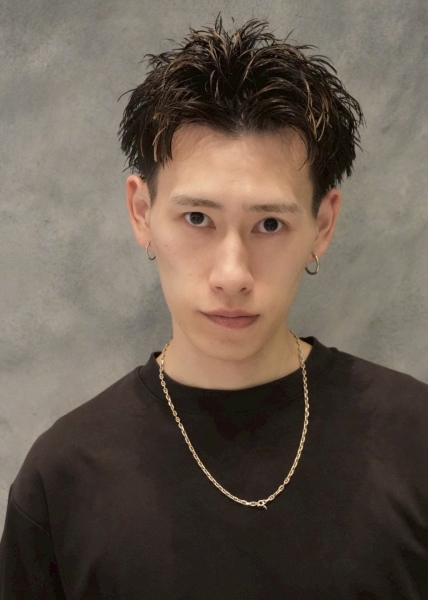 アップバングショート