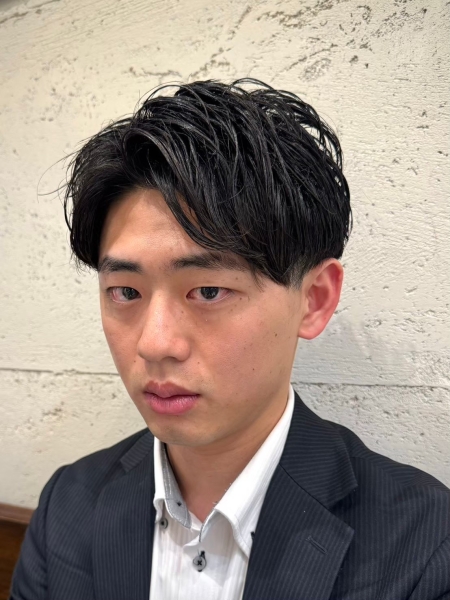 64わけナチュラルセンターパート