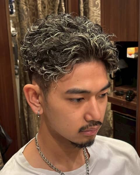 ハイライトアップバングパーマ