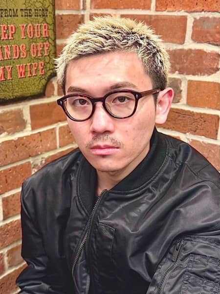 おしゃれ金髪坊主