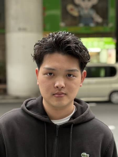テーパーフェード×スパイキーショート