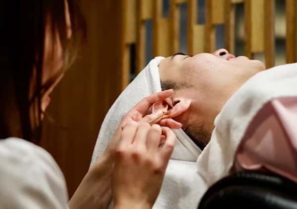理容室で味わう本気の耳リラックス