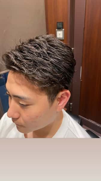 ツーブロアップバングパーマスタイル