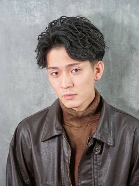 大人の色気を引き出す最旬ビジネスヘア