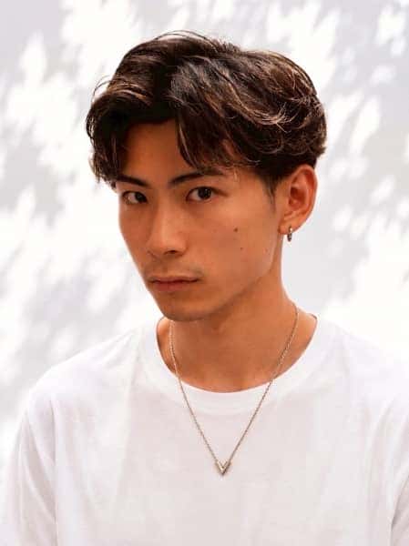 "刈り上げすぎない"大人センターパート