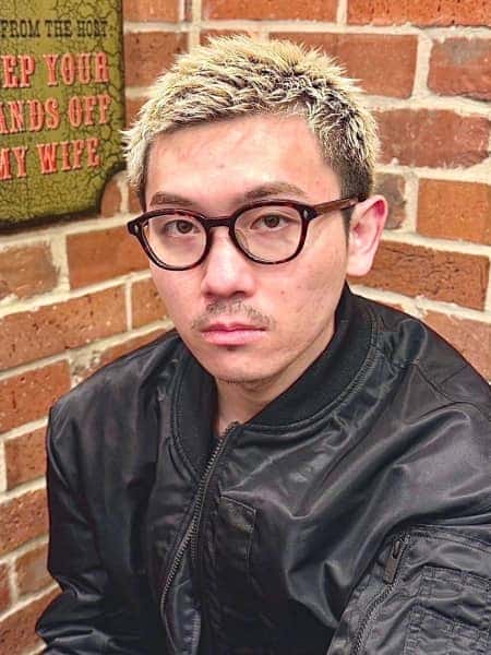 ハイトーンスパイキーショート　高彩度顏色 × 俐落刺蝟短髮