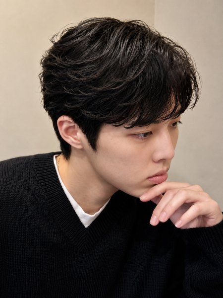 韓国風センターパート　フェザーパーマ