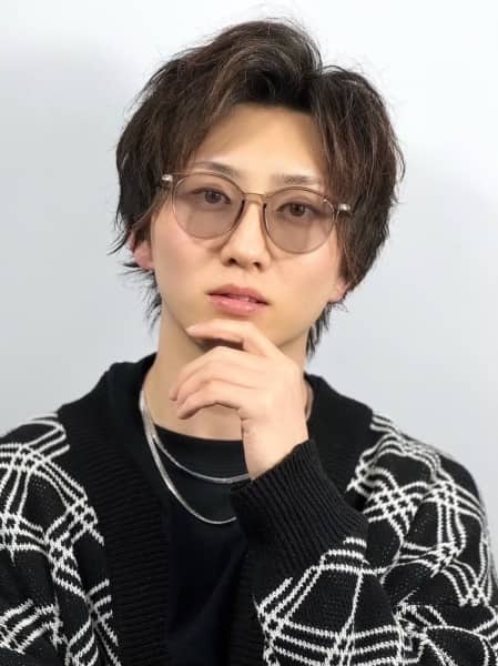 アップバングマッシュウルフ