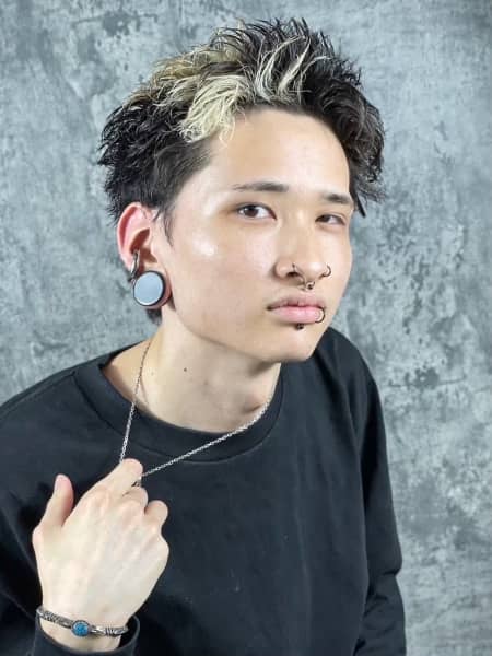 スパイキーショートピンパーマ