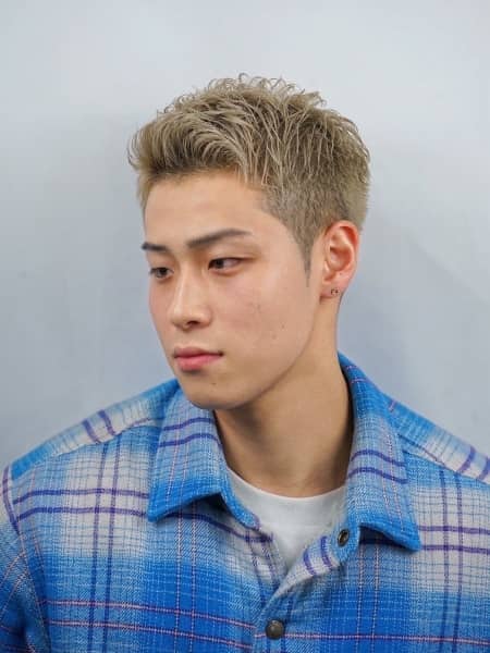 爽やかなハイトーンショート
