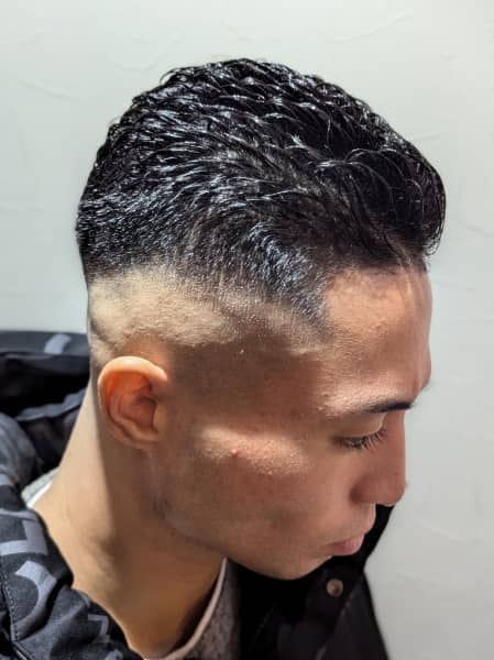 アイロンオールバックスキンフェード