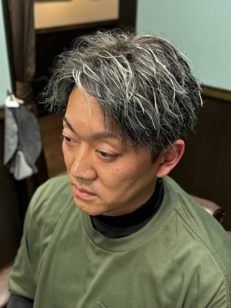 白髪×メッシュ×パーマ