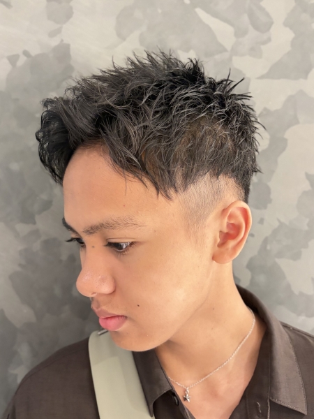 アップバングショート